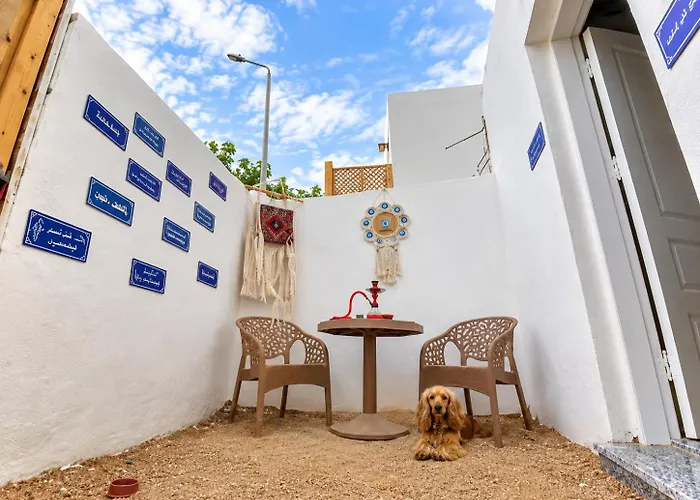 Lola's Nyaraló *