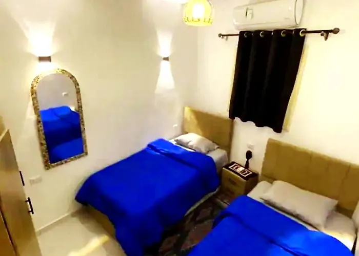 Lola's Nyaraló